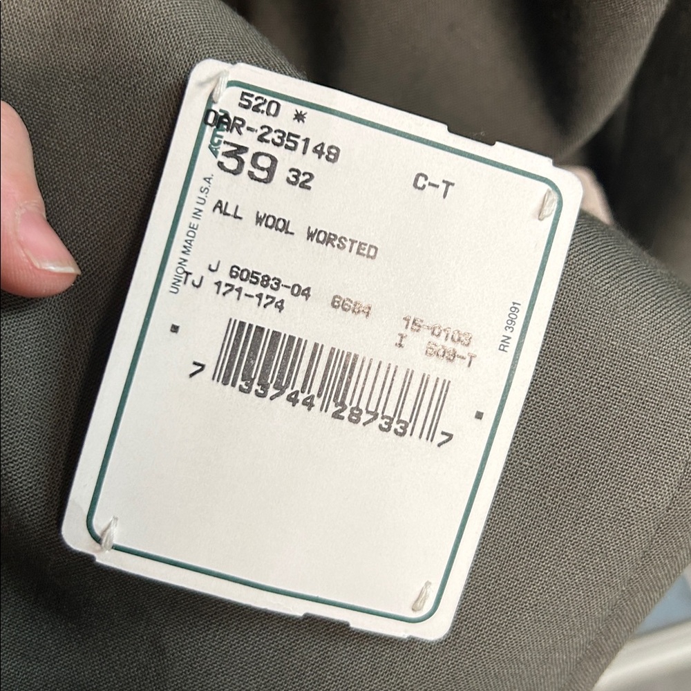 9932 Austin Reed Drab Green Suit Dillards Size 39R Coat 32 Pants - Picture 9 of 16